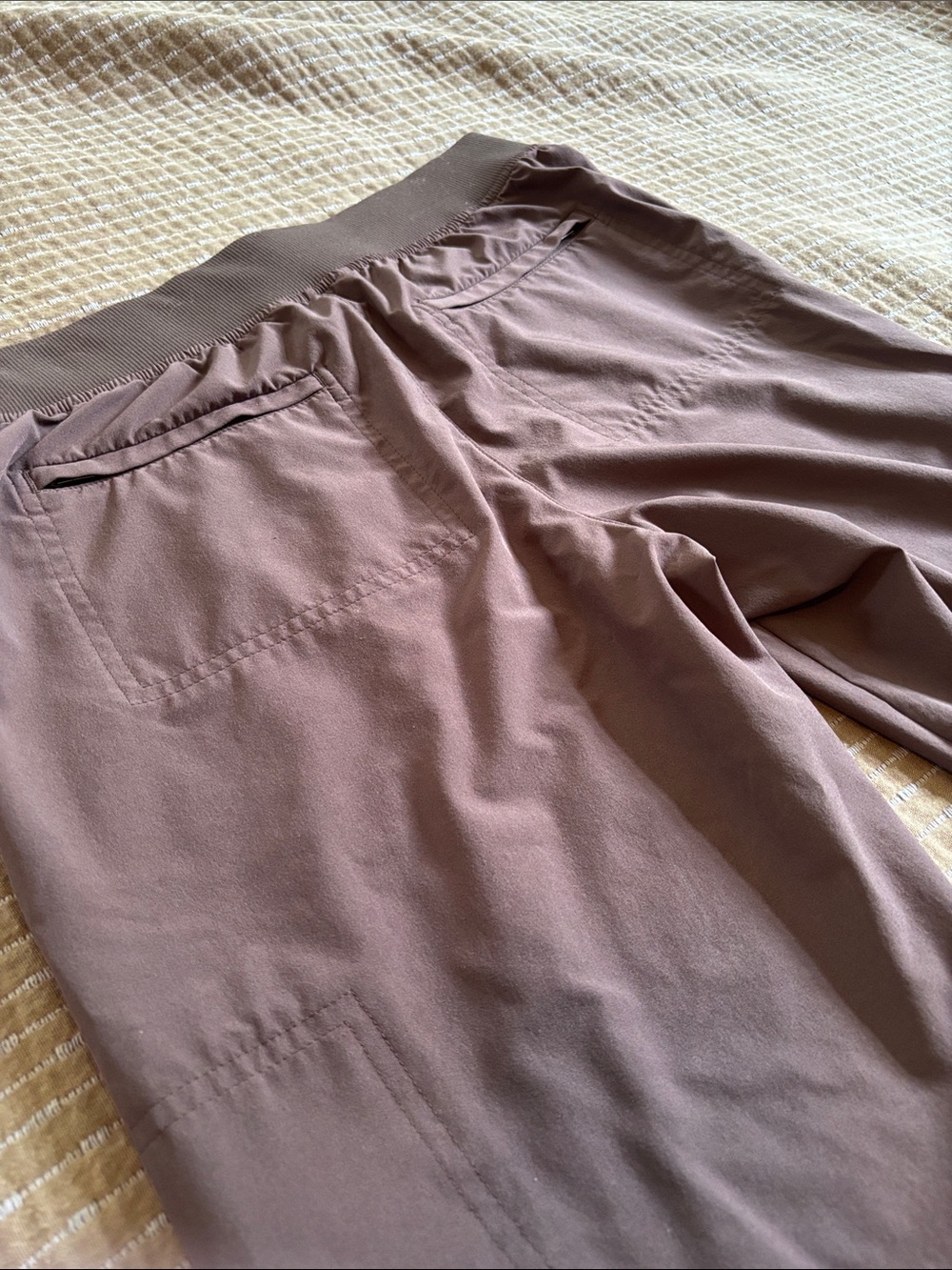 Athleta Brooklyn Mid Rise Ankle Utility Pant Mauve 6P - Picture 11 of 11